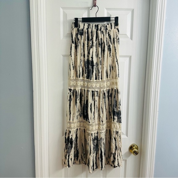 Y2K Dizzire Skirt Maxi Tiered Fairy Tie Dye Lace Summer Cream Black Casual Small - Picture 3 of 6